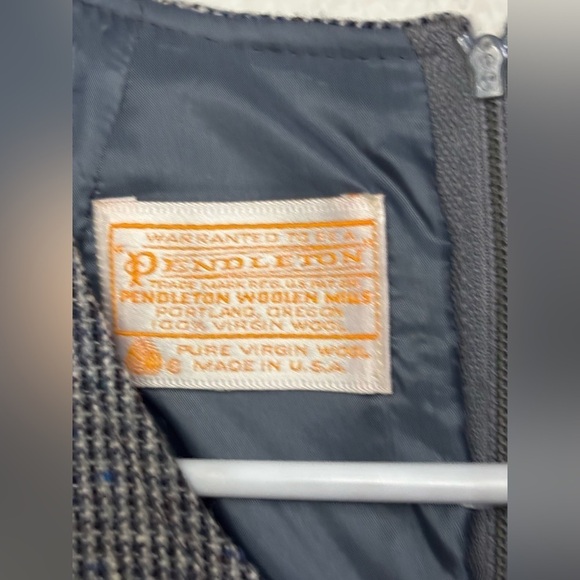 Vintage Pendleton Wool Dress w/Pockets - Picture 5 of 6